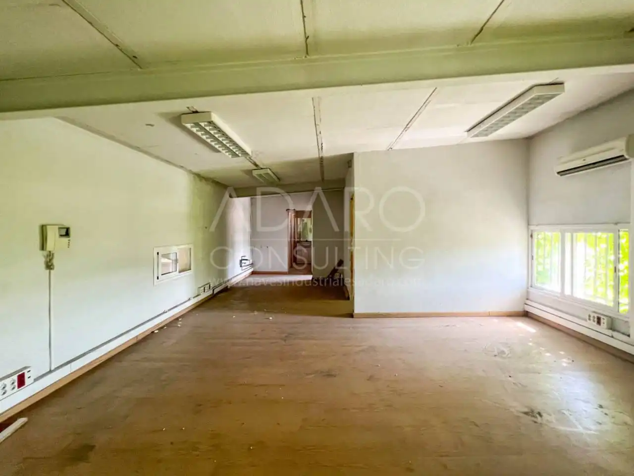 Industrial building for sale in Calle Rio, imagen 9