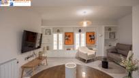 Living room of Flat for sale in  Granada Capital