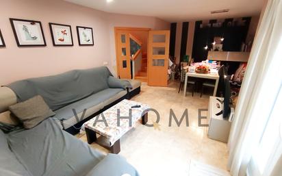 Living room of Single-family semi-detached for sale in Ocaña  with Terrace