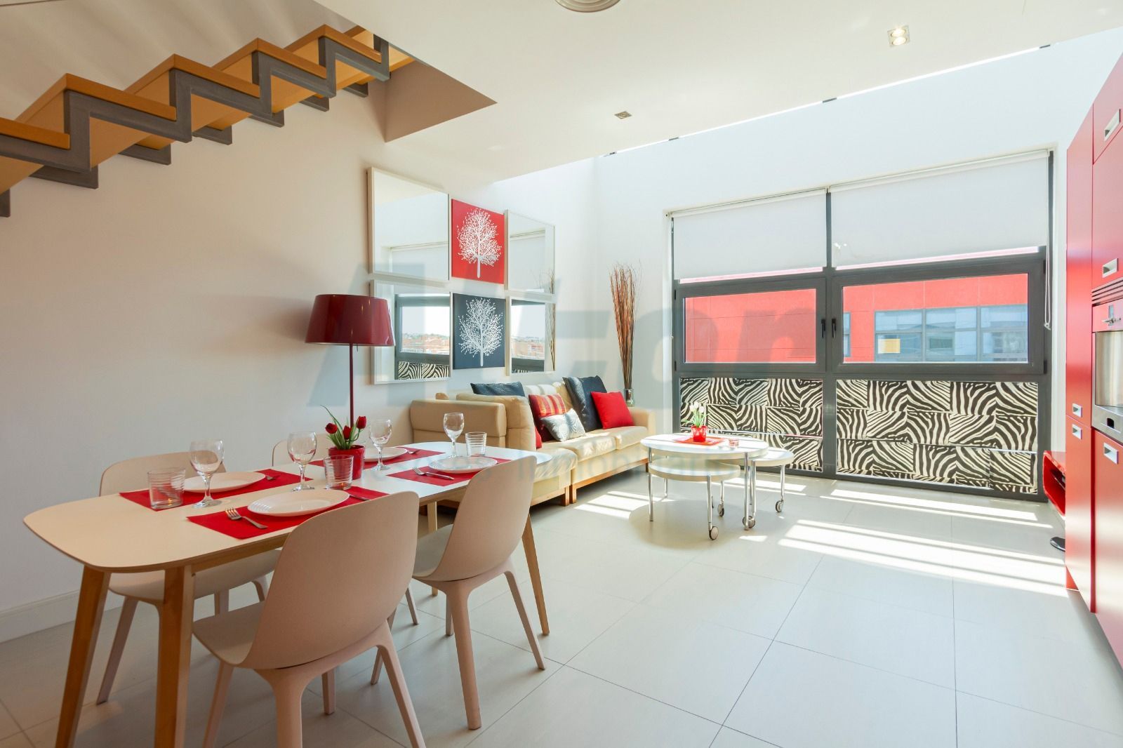 Sala d'estar de Dúplex de lloguer en  Madrid Capital amb Aire condicionat