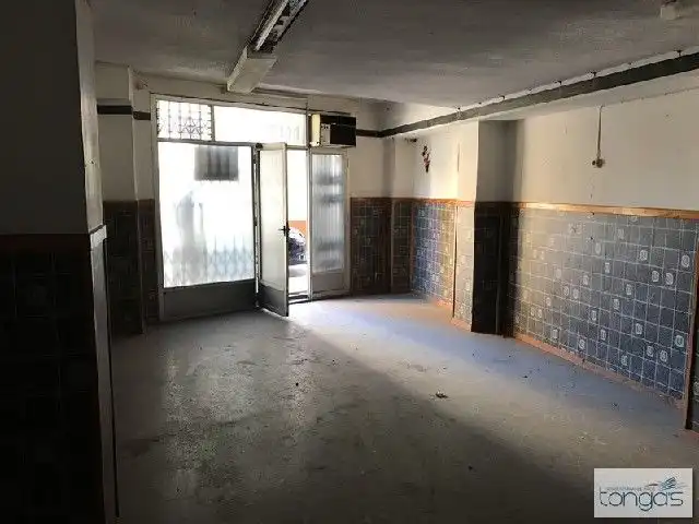 Local de alquiler en La Pobla del Duc con Aire acondicionado
