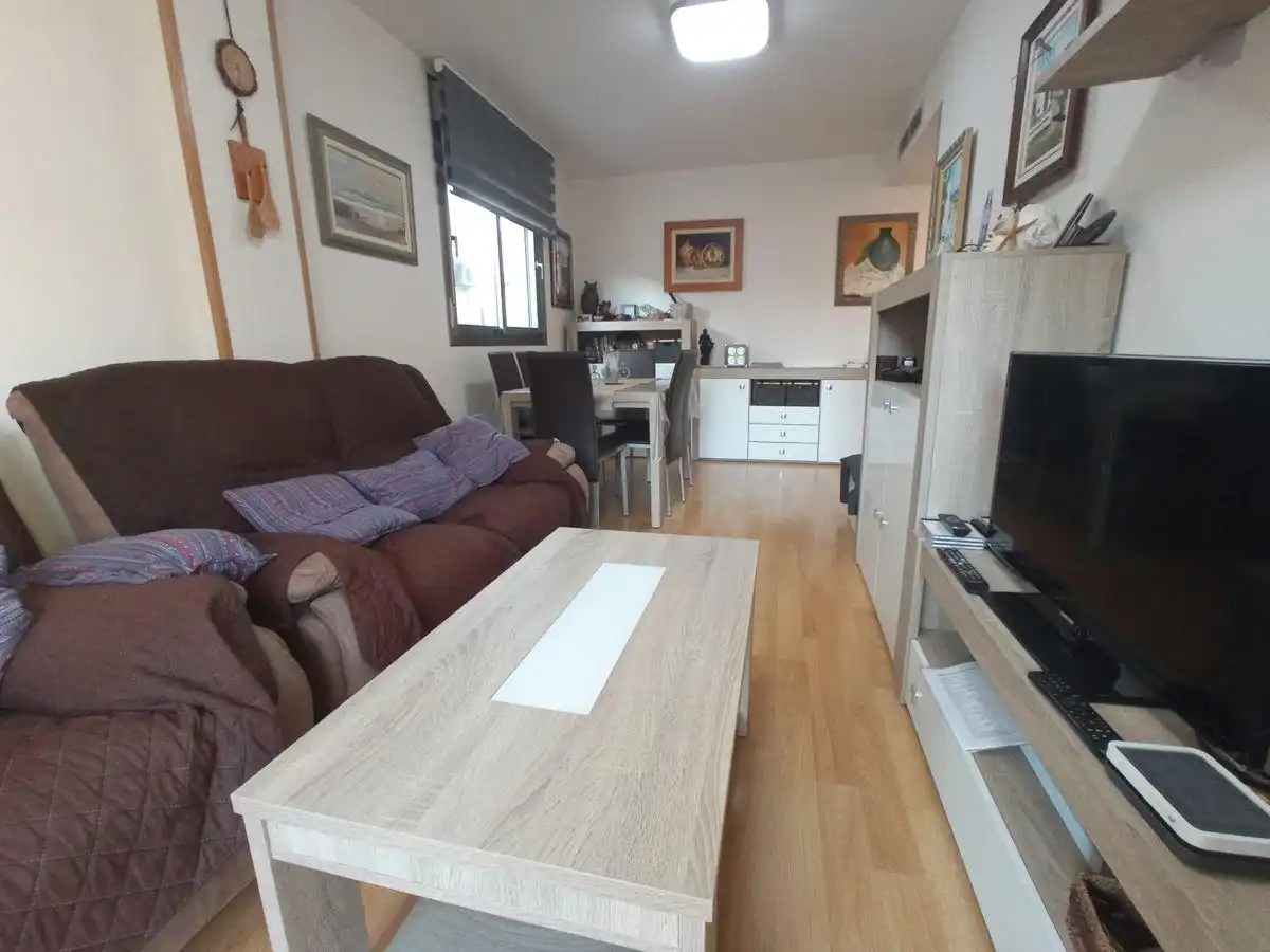 Sala d'estar de Pis en venda en La Ràpita amb Calefacció, Parquet i Balcó