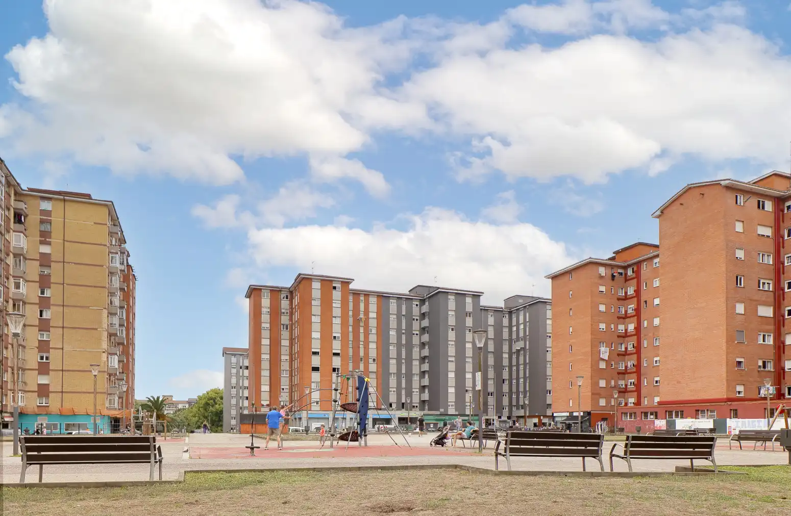Vista exterior de Piso en venta en Gijón  con Calefacción