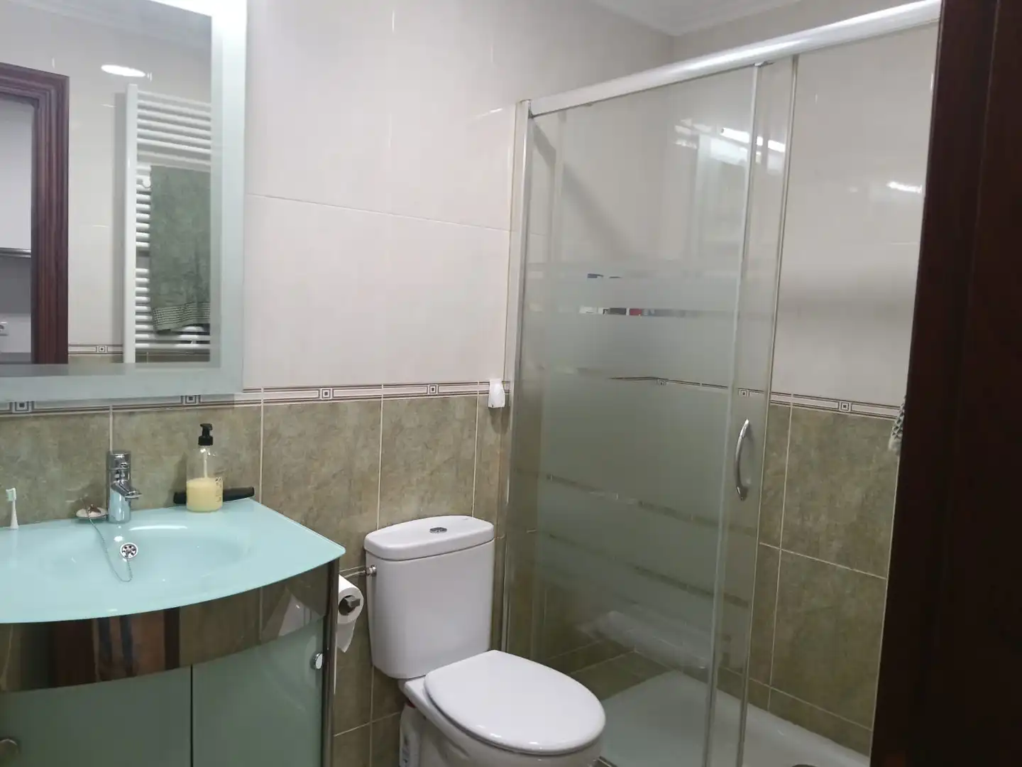 Baño de Piso en venta en Limpias con Calefacción, Jardín privado y Terraza
