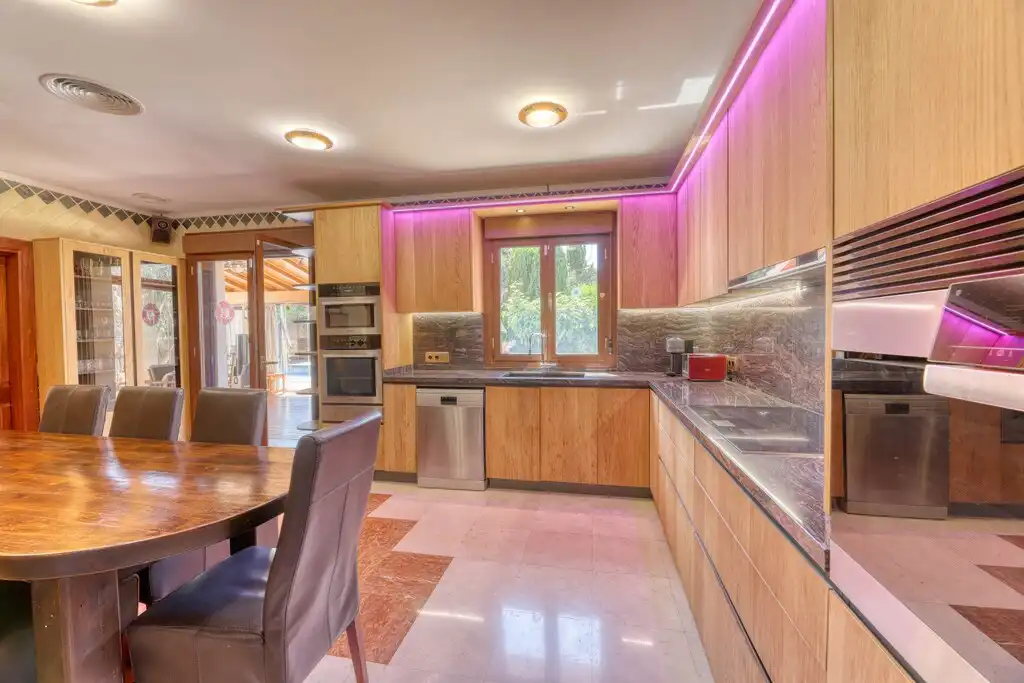 Cocina de Casa o chalet en venta en Calvià con Aire acondicionado, Calefacción y Jardín privado
