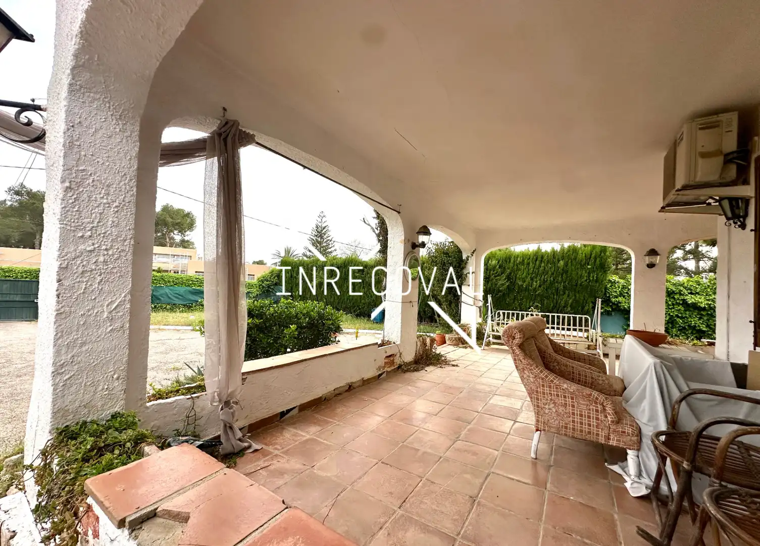 Terrasse von Haus oder Chalet zum Verkauf in Paterna mit Klimaanlage, Heizung und Privatgarten