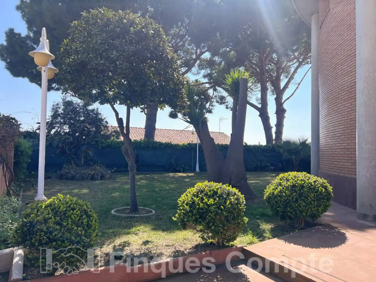 Houses for sale in Calle Montblanc, Roda de Berà