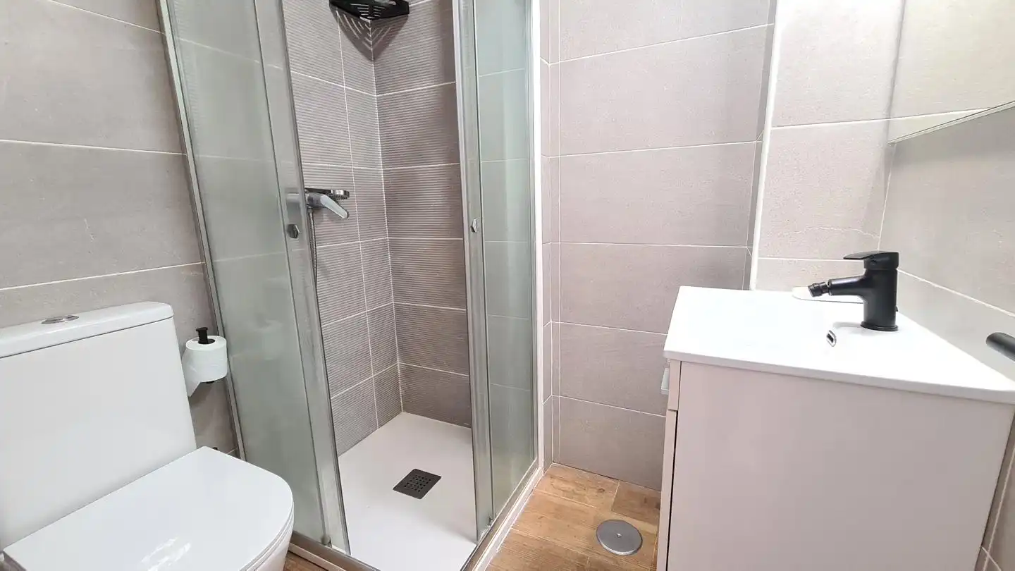 Bany de Casa o xalet en venda en La Adrada  amb Terrassa