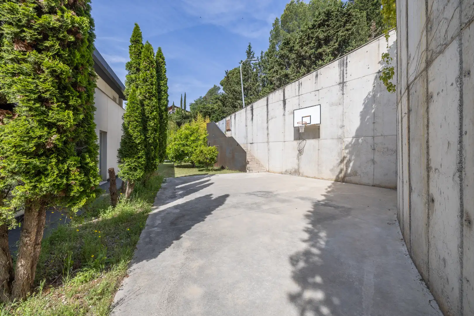 Exterior view of Houses for sale in Cerdanyola del Vallès  with Furnished