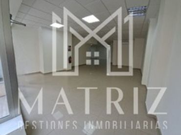 Local comercial en venda a Calle de Doña Crisanta