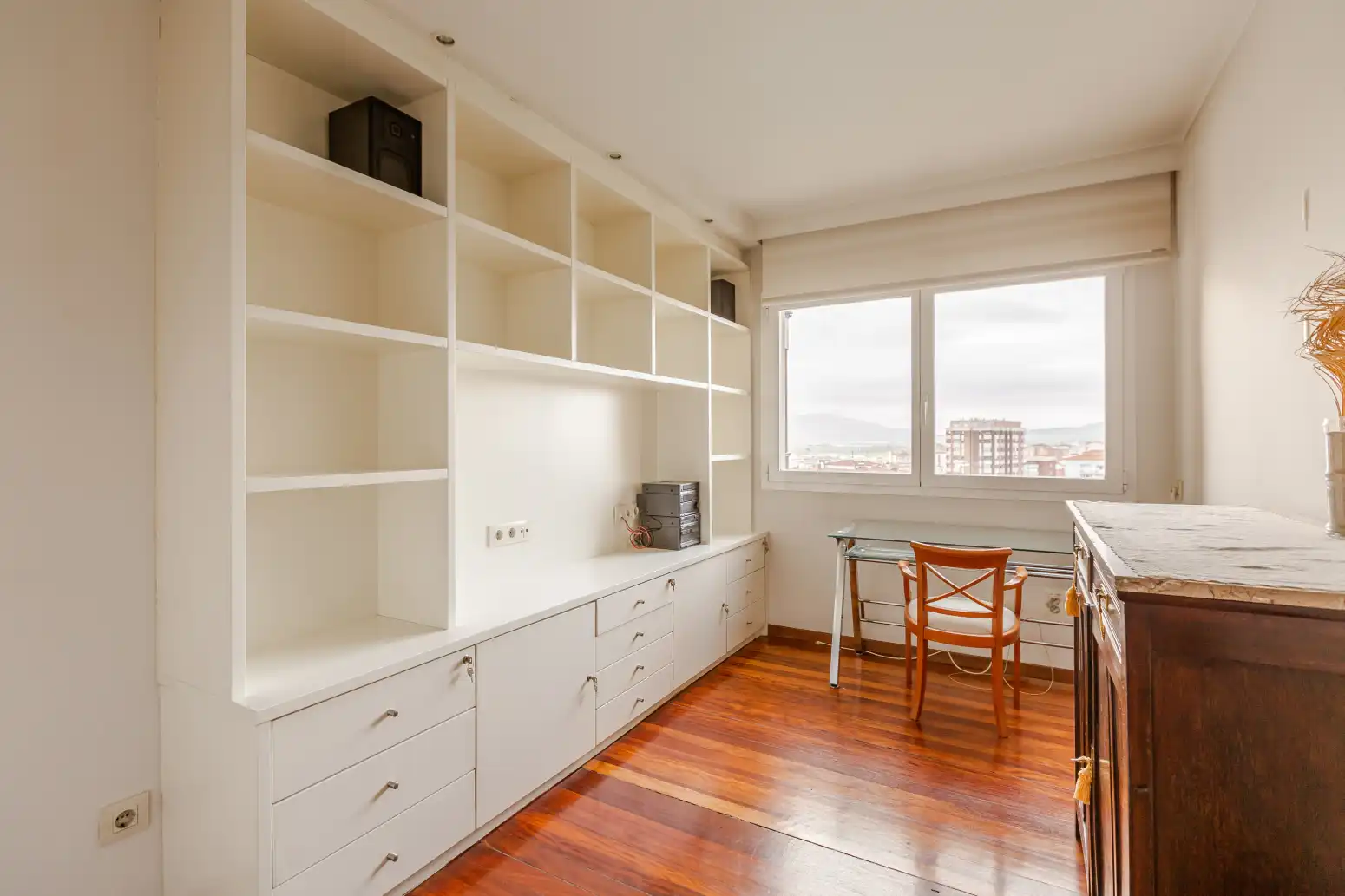 Habitación de Piso en venta en  Pamplona / Iruña con Calefacción, Terraza y Amueblado