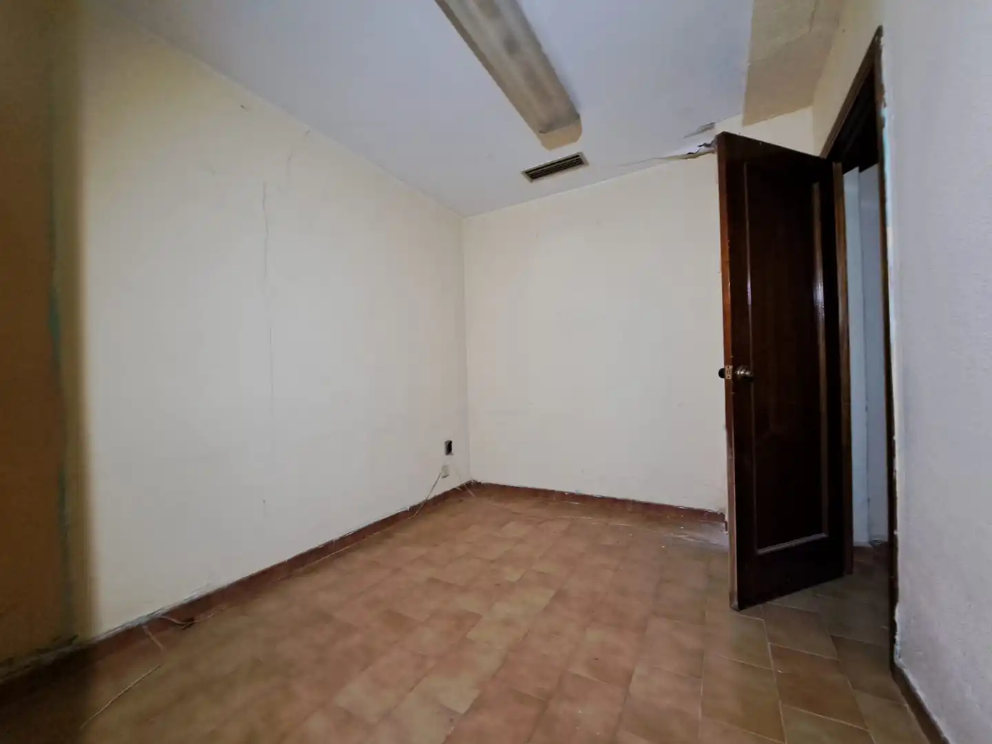 Business premises for sale in Calle de San Blas, imagen 21