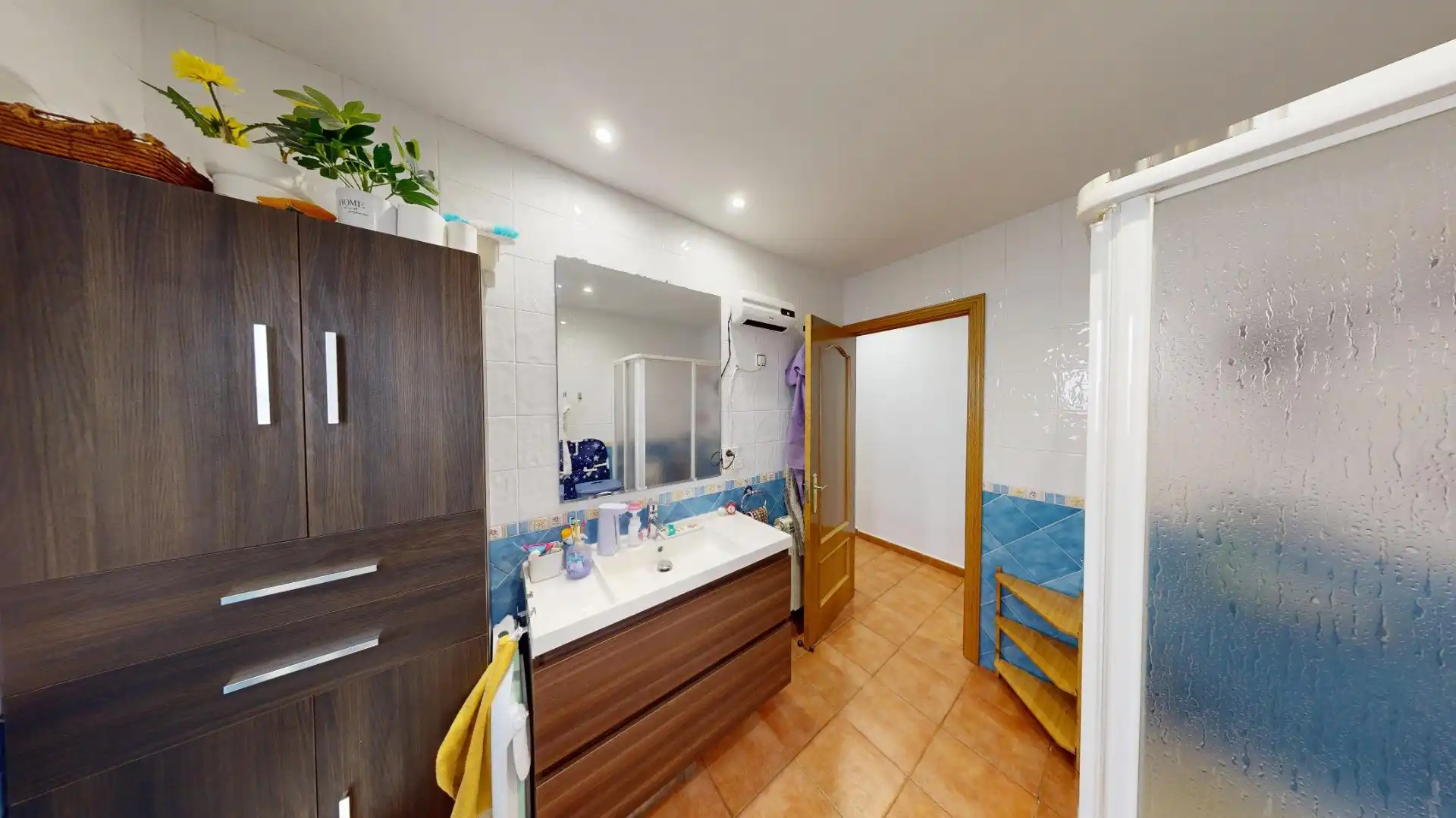 Baño de Casa o chalet en venta en El Molar (Madrid) con Aire acondicionado, Calefacción y Jardín privado