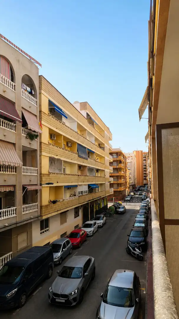 Piso con ascensor en venta en Calle Goleta 3