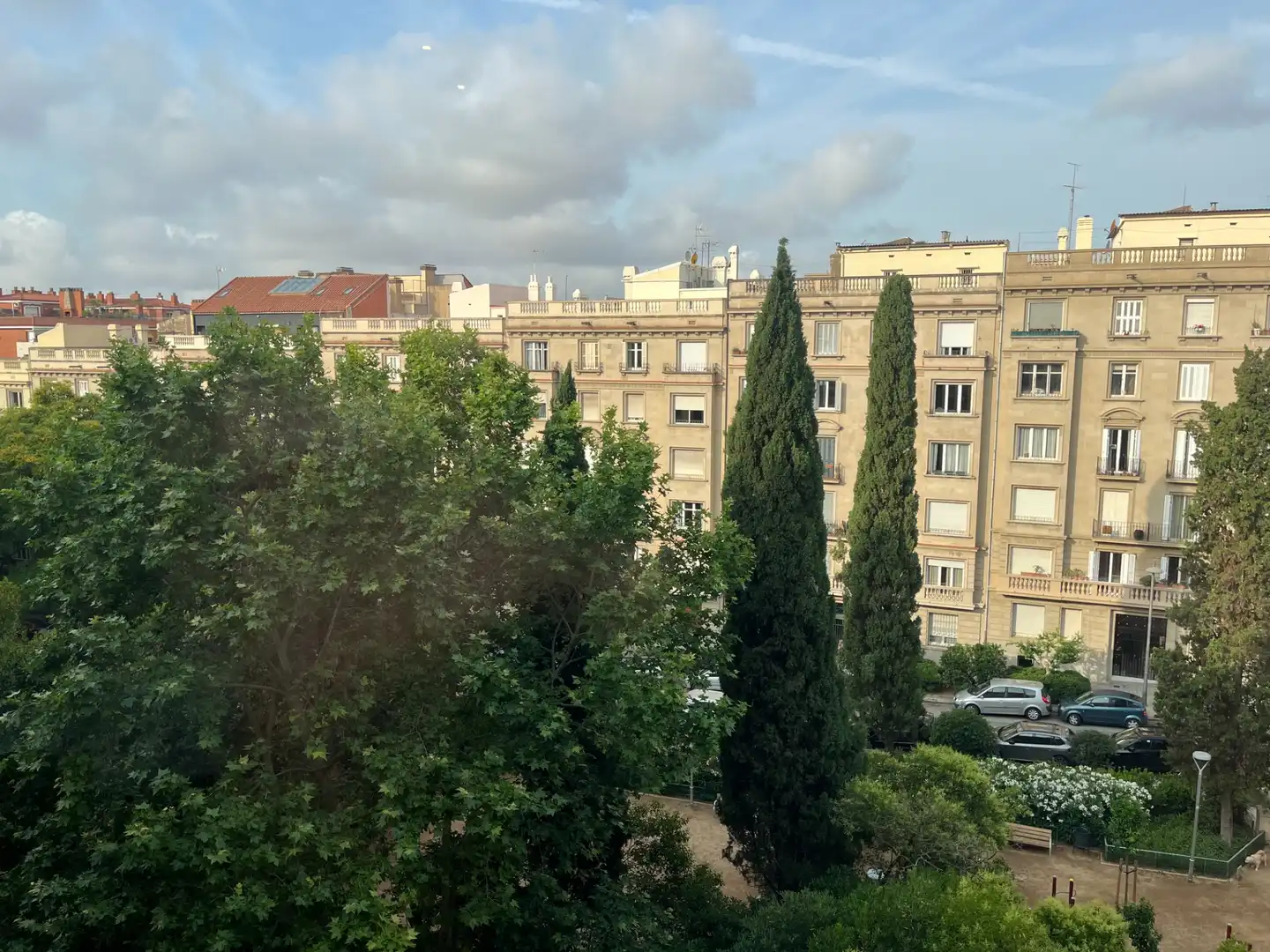 Vista exterior de Piso de alquiler en Barcelona con Aire acondicionado, Calefacción y Parquet