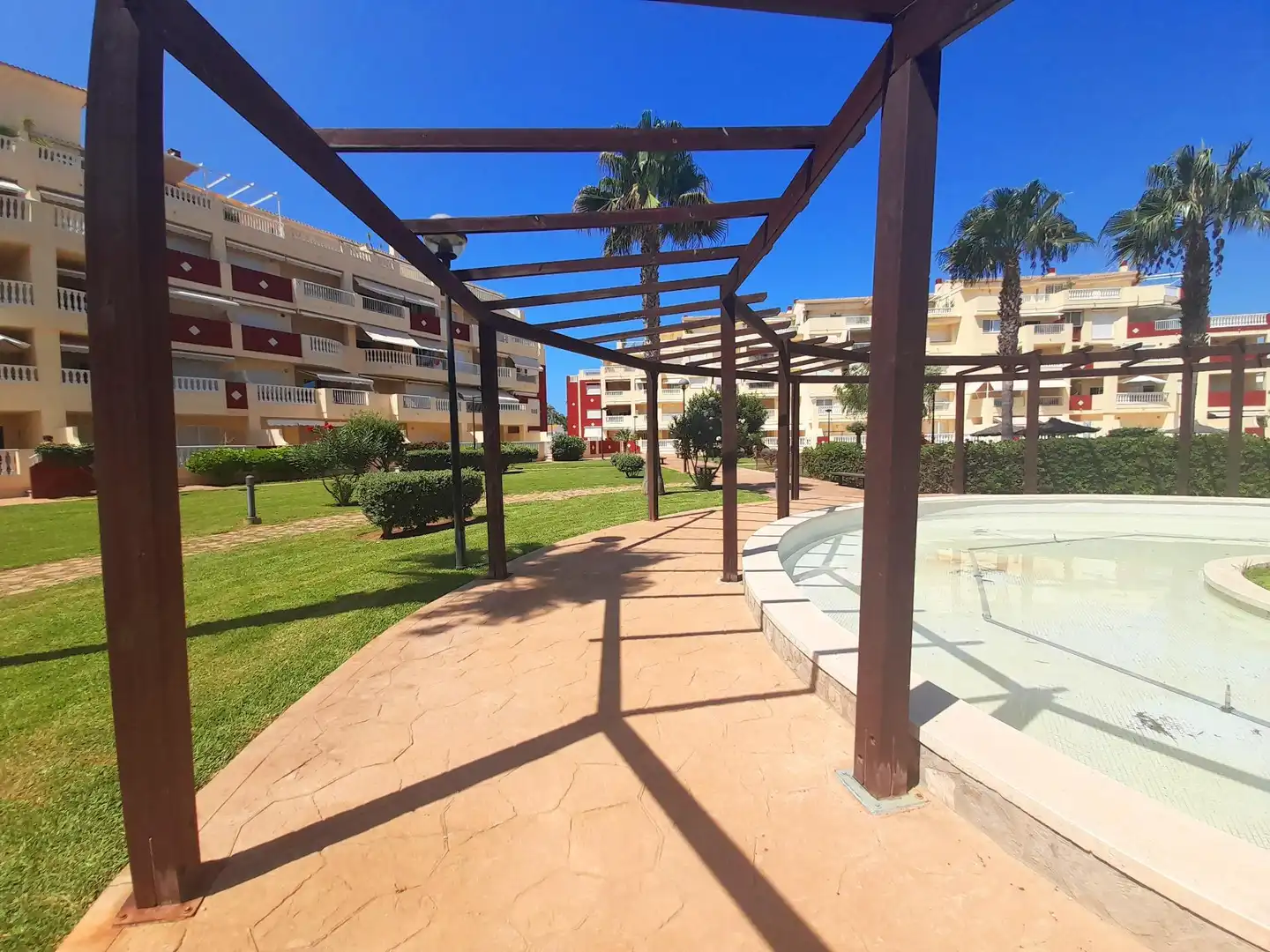 Terrasse von Wohnungen zur Miete in Dénia mit Klimaanlage, Heizung und Privatgarten