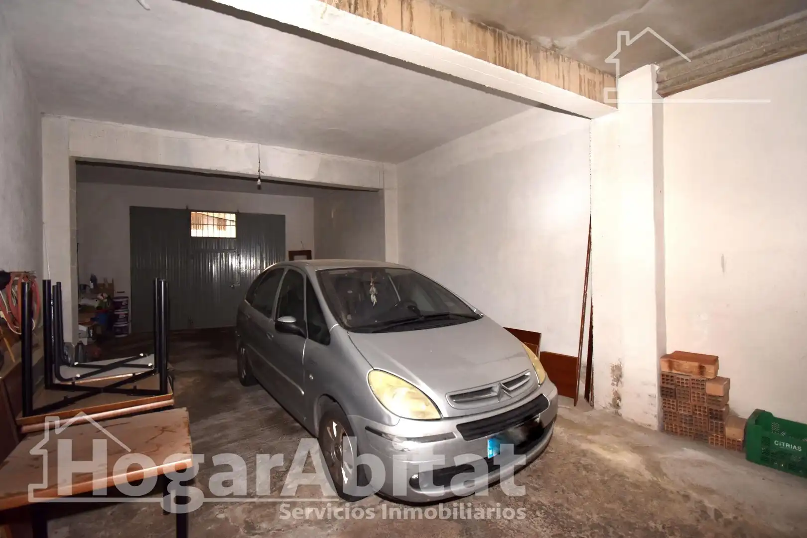 Aparcament de Casa o xalet en venda en Almazora / Almassora amb Terrassa i Moblat