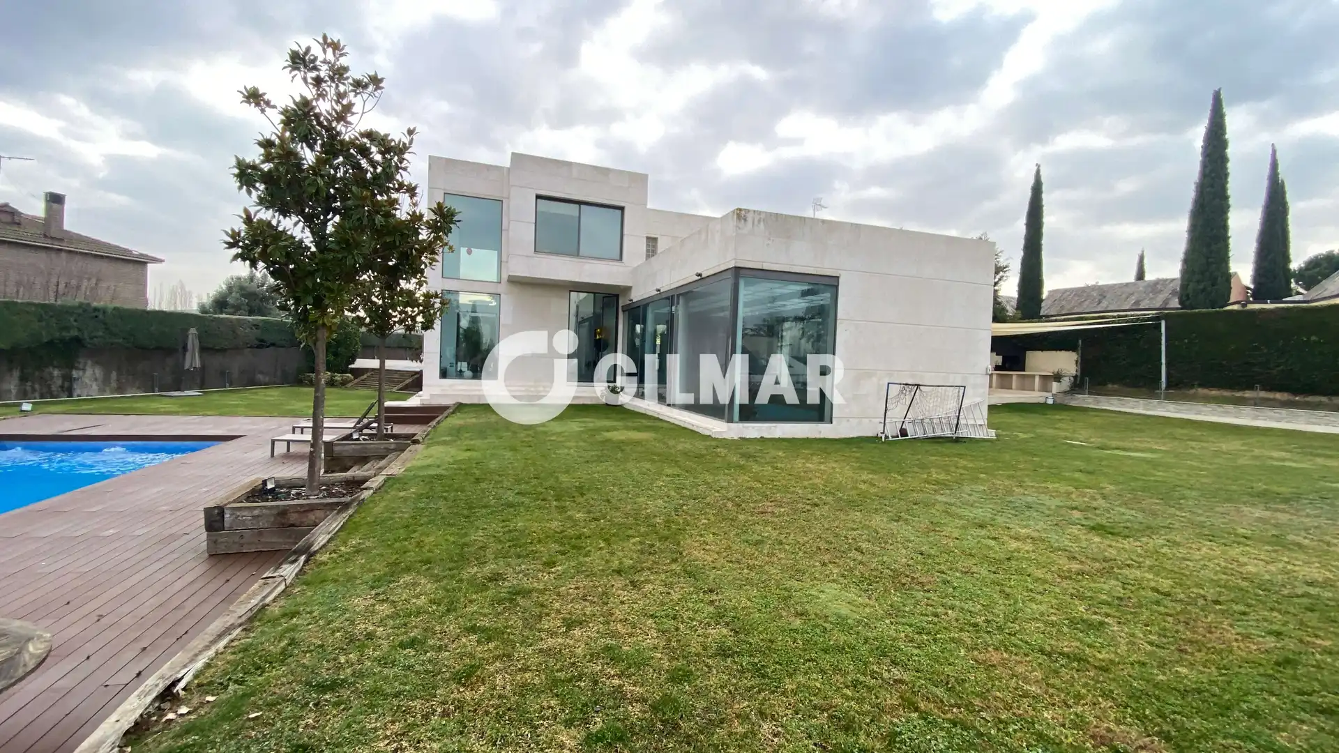 Detached house with pool for sale in Urbanización La Moraleja, imagen 3