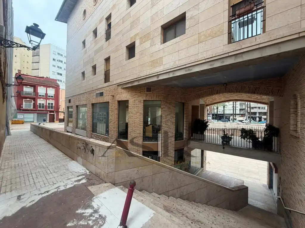 Local de alquiler en Carrer Santos, La Vila