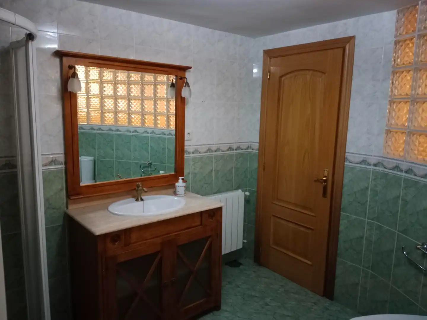 Bany de Casa adosada en venda en San Martín de Valdeiglesias amb Aire condicionat i Calefacció