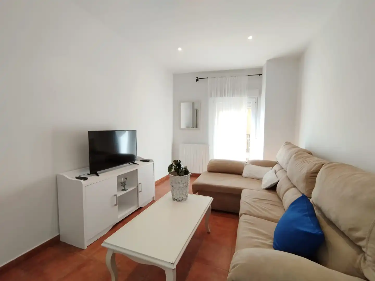 Living room of Flat for sale in Tomelloso  with Air Conditioner, Storage room and Furnished