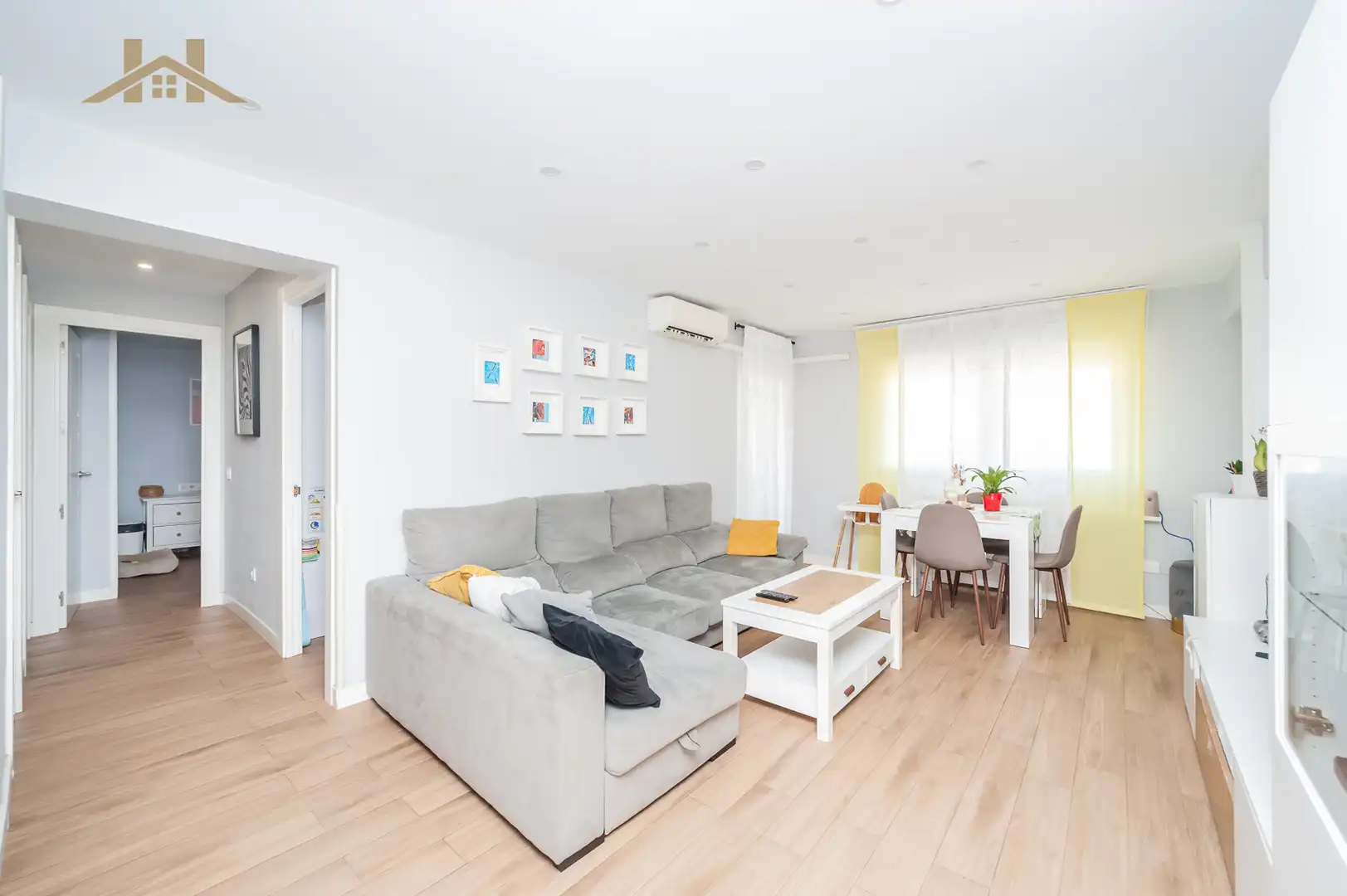 Living room of Flat for sale in Alcorcón  with Air Conditioner, Heating and Terrace