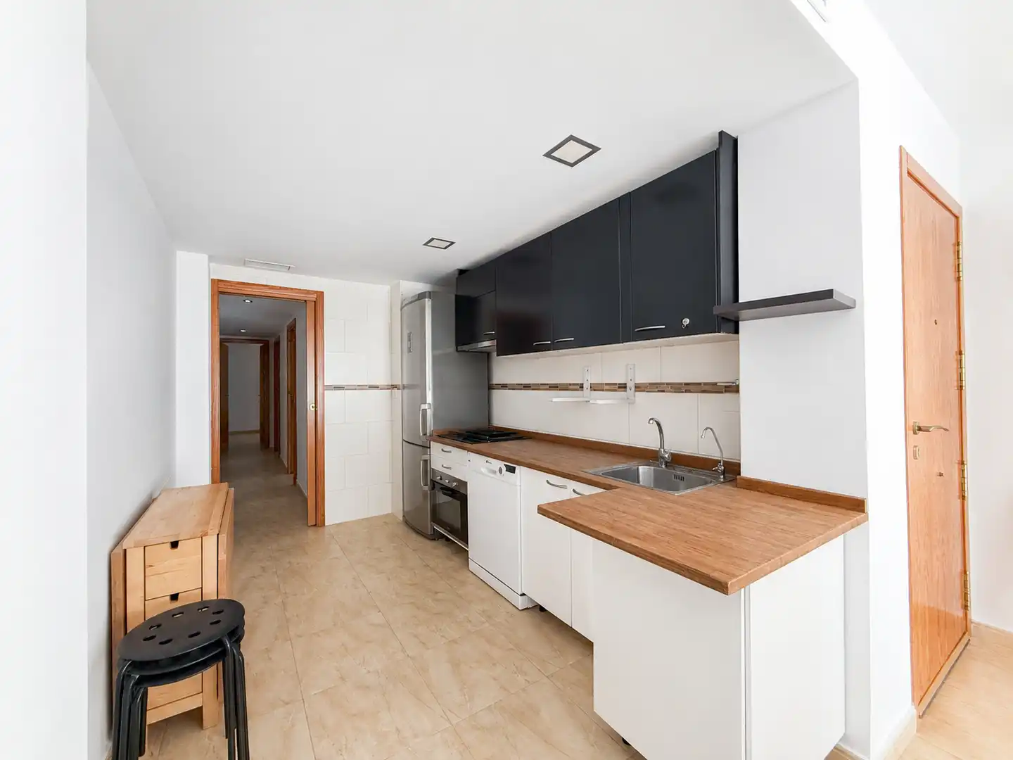 Cocina de Apartamento en venta en Águilas con Aire acondicionado, Terraza y Trastero