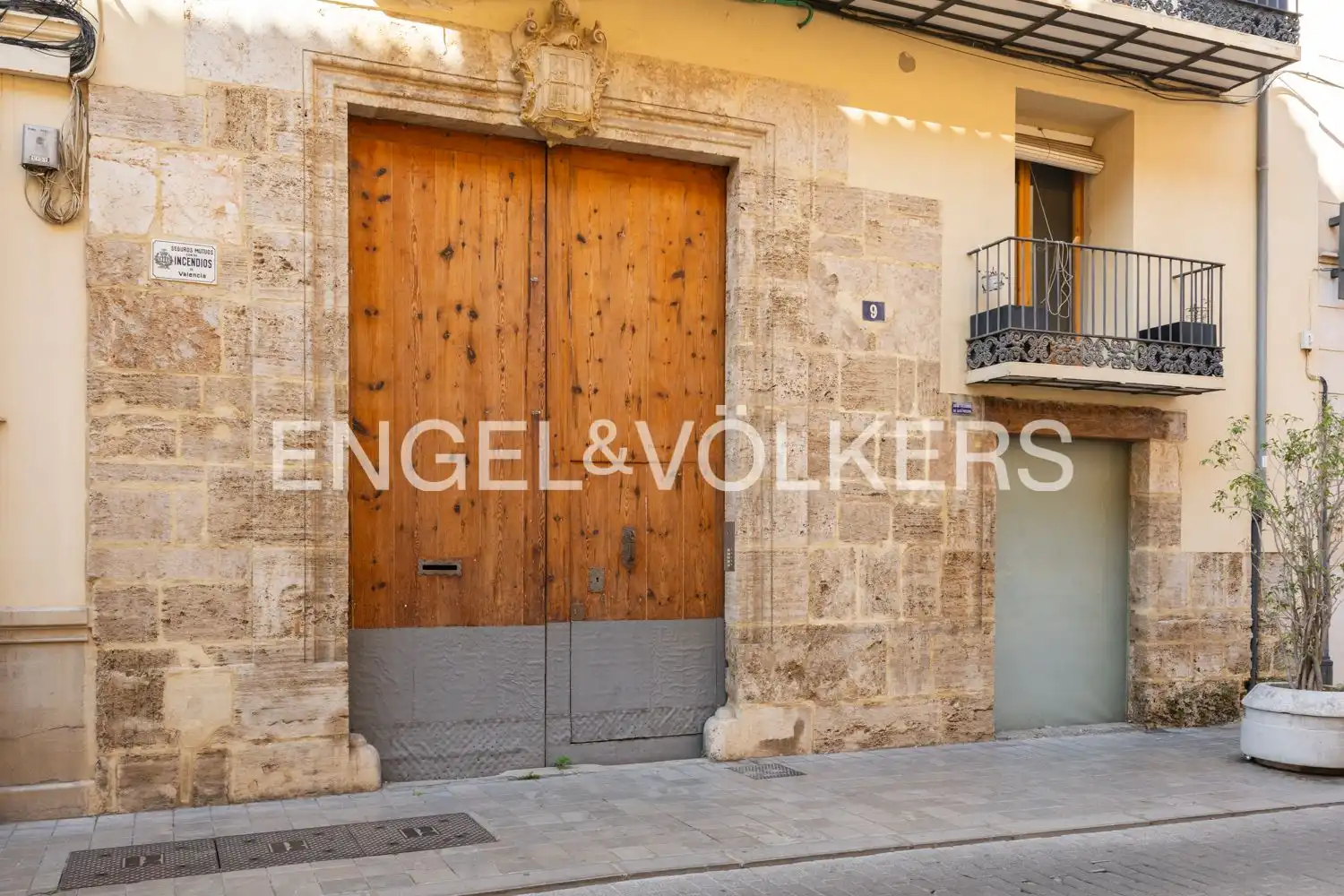Vista exterior de Casa o chalet en venta en Valencia con Calefacción y Balcón