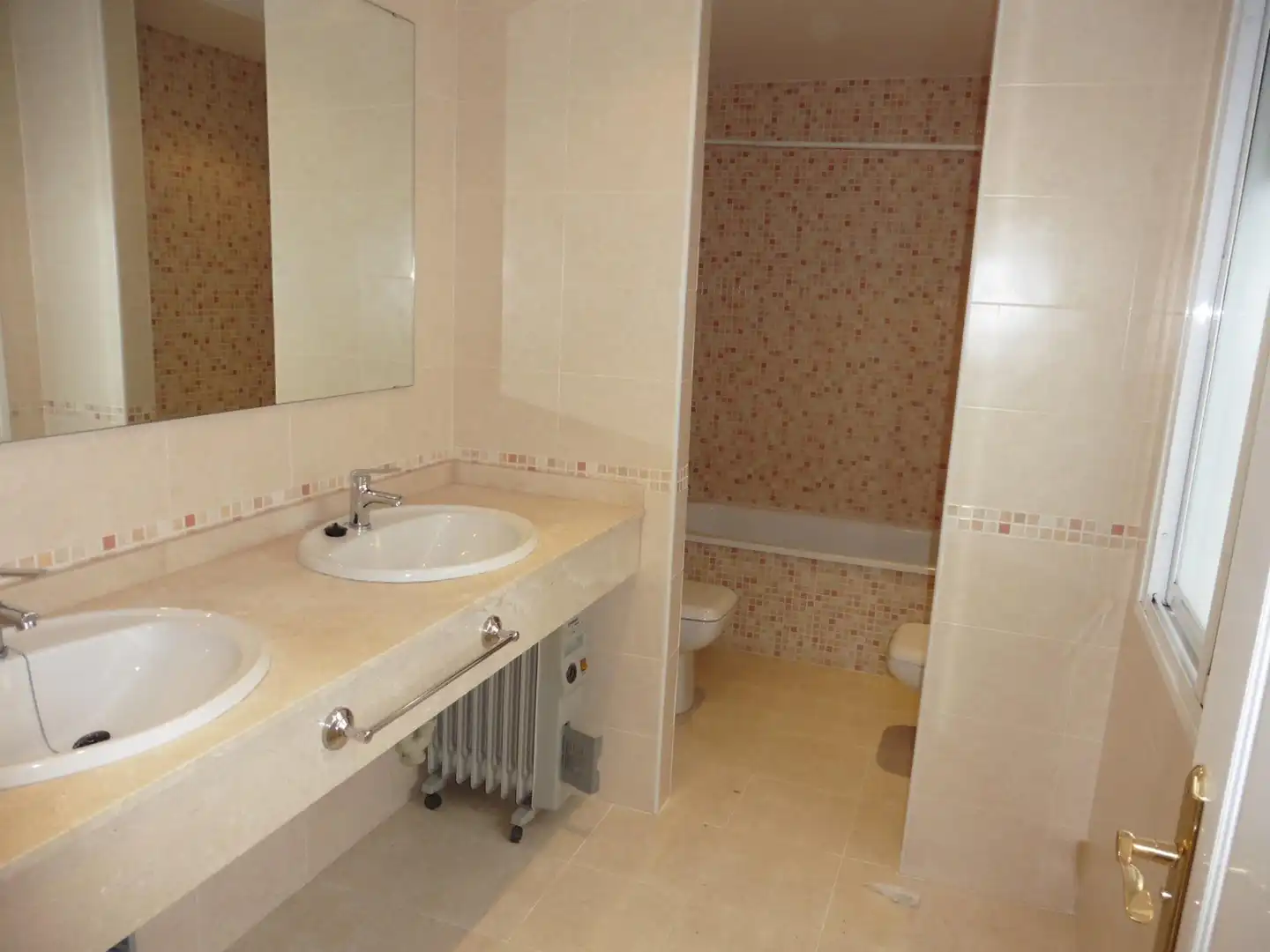 Badezimmer von Dachboden zur Miete in Centro 