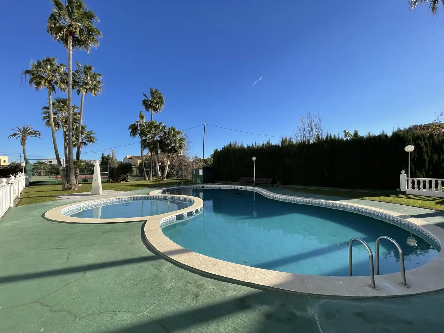 Piscina de Apartament en venda en Alcalà de Xivert amb Jardí privat, Terrassa i Piscina
