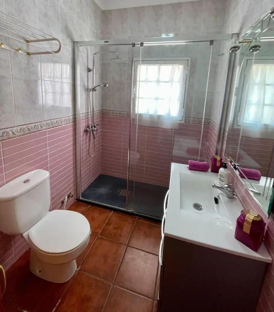 Baño de Casa o chalet de alquiler en Rincón de la Victoria con Terraza, Trastero y Amueblado