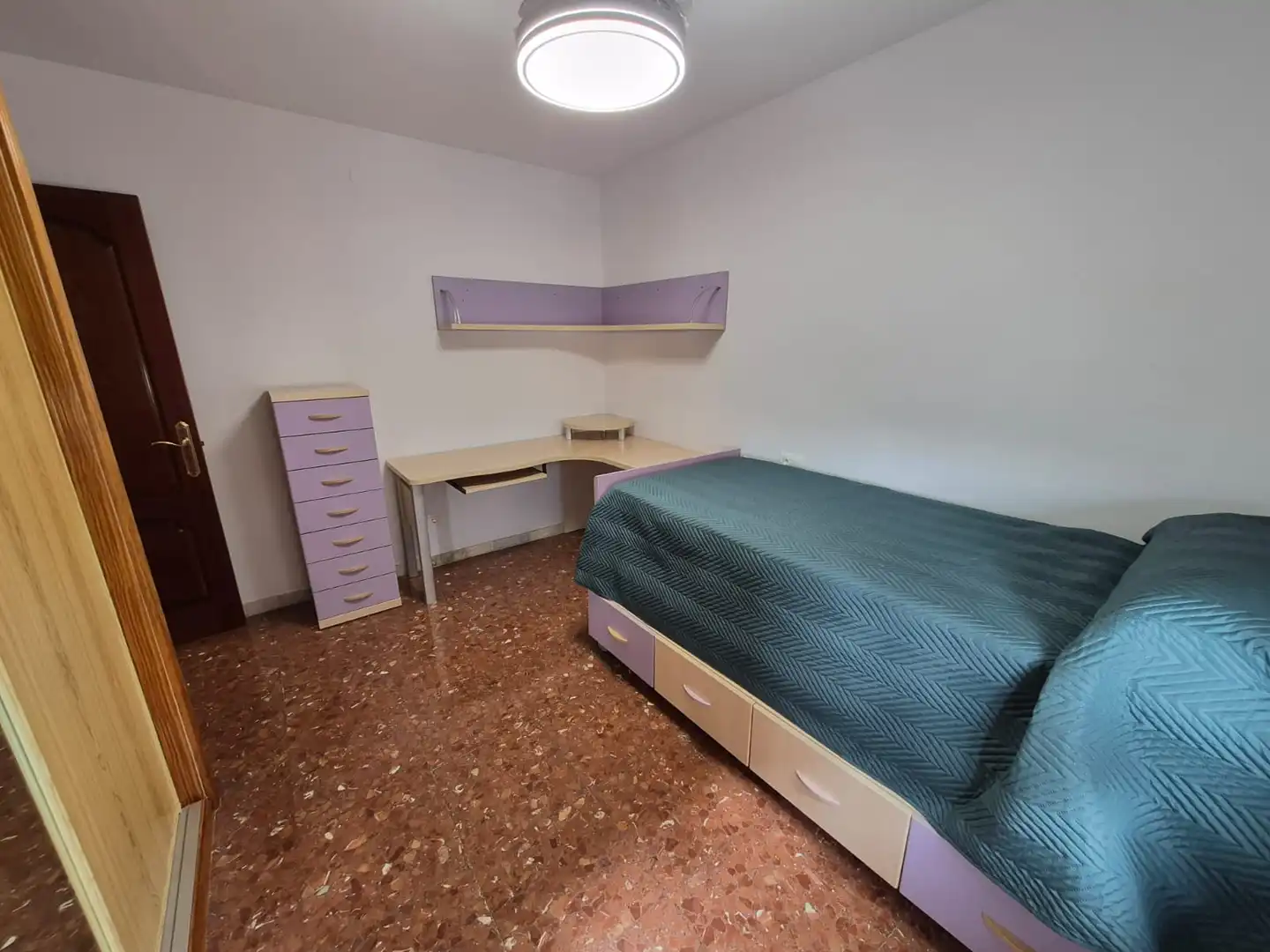Schlafzimmer von Wohnung zur Miete in Málaga mit Klimaanlage, Heizung und Terrasse