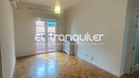 Bedroom of Flat to rent in  Madrid Capital  with Air Conditioner, Parquet flooring and Terrace