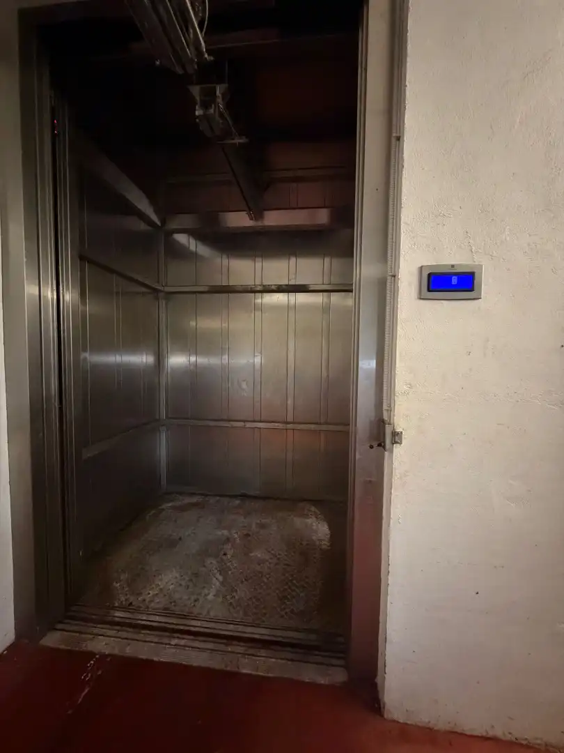Nau industrial amb ascensor en venda a Calle Murcia, imagen 13