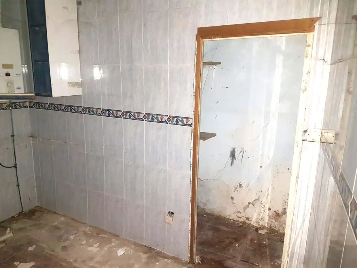 Baño de Casa o chalet en venta en La Villa de Don Fadrique con Calefacción, Terraza y Trastero