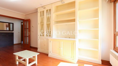 Foto 5 de Piso de alquiler en De Ramón Nieto, Lavadores, Vigo