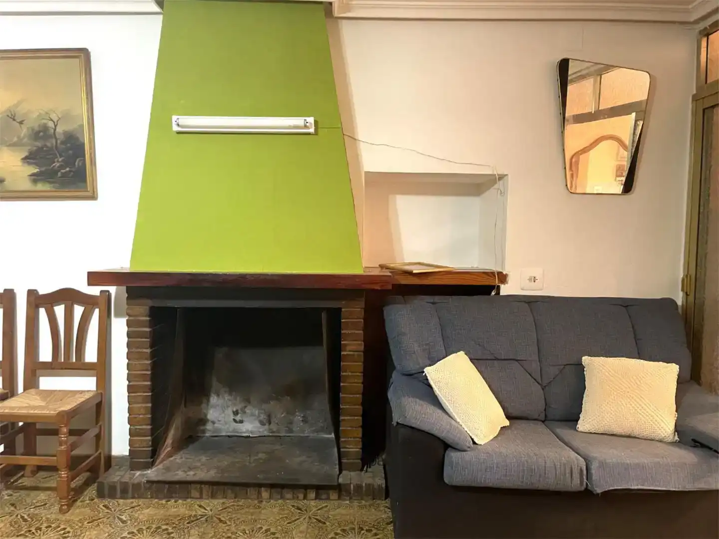 Living room of Detached homes for sale in Planes