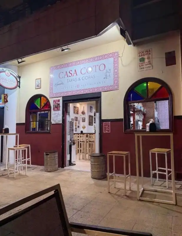 Business premises for sale in Calle Avicena, imagen 2
