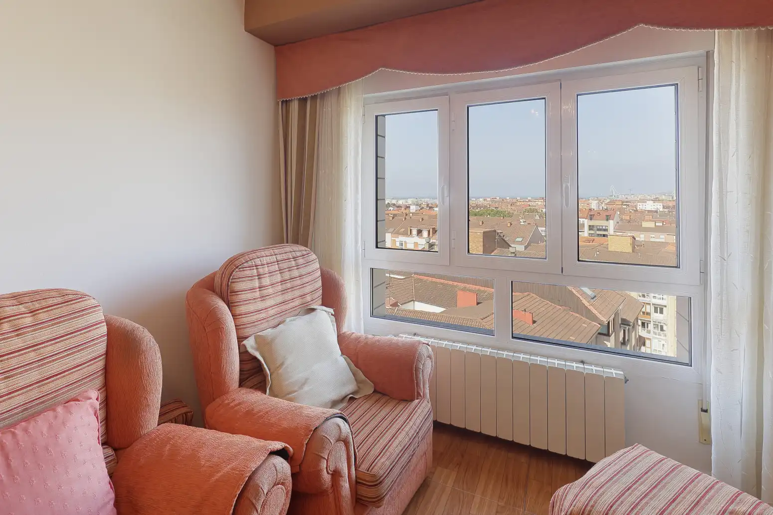 Habitación de Piso en venta en Gijón  con Calefacción