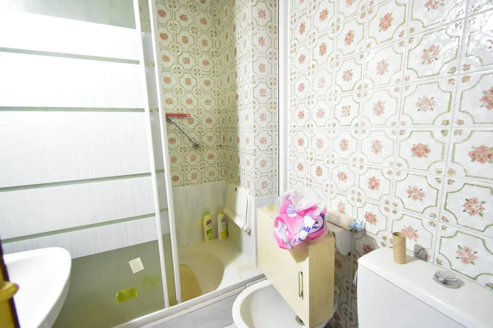 Badezimmer von Wohnung zum Verkauf in Barcelona mit Klimaanlage, Heizung und Terrasse