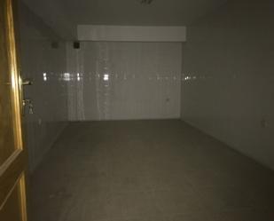 Premises for sale in Ciempozuelos  with Air Conditioner