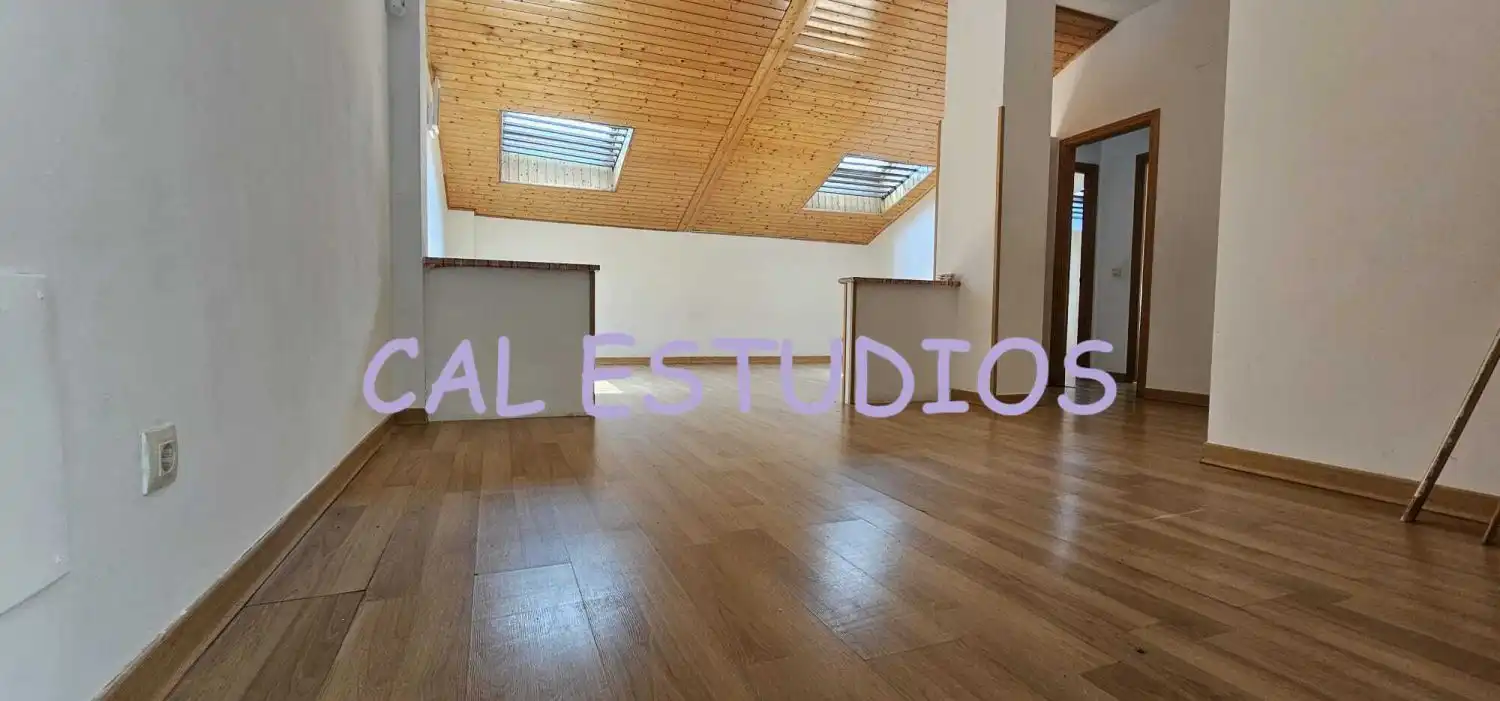 Exterior view of Flat for sale in Torrelaguna  with Air Conditioner and Storage room