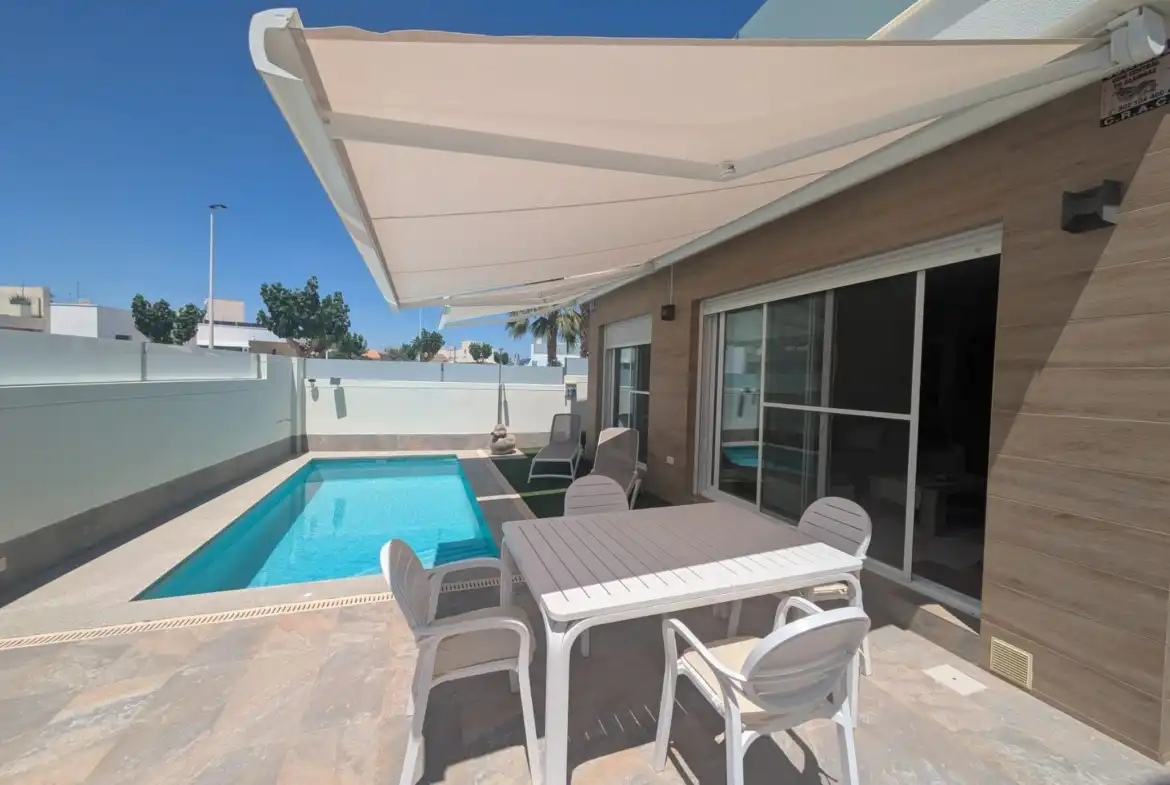 Chalet en venta en Calle Alonso Cano, imagen 4