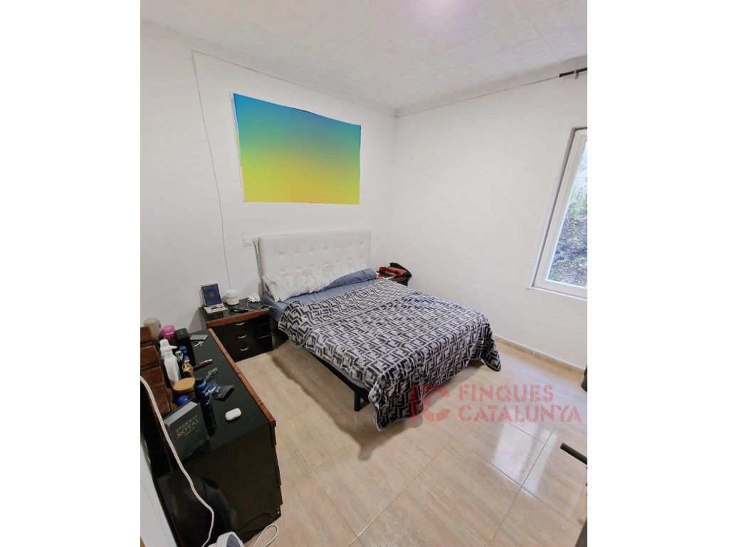 Bedroom of Flat for sale in Girona Capital