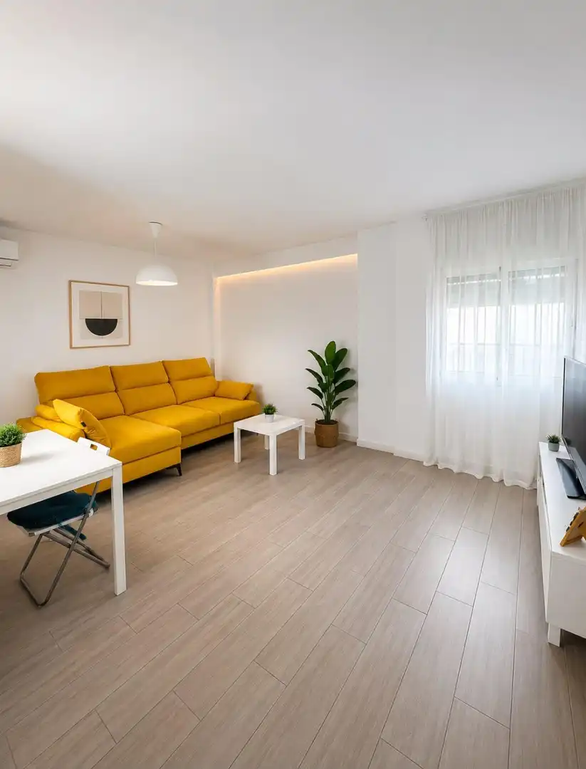 Sala d'estar de Pis en venda en Sevilla amb Aire condicionat