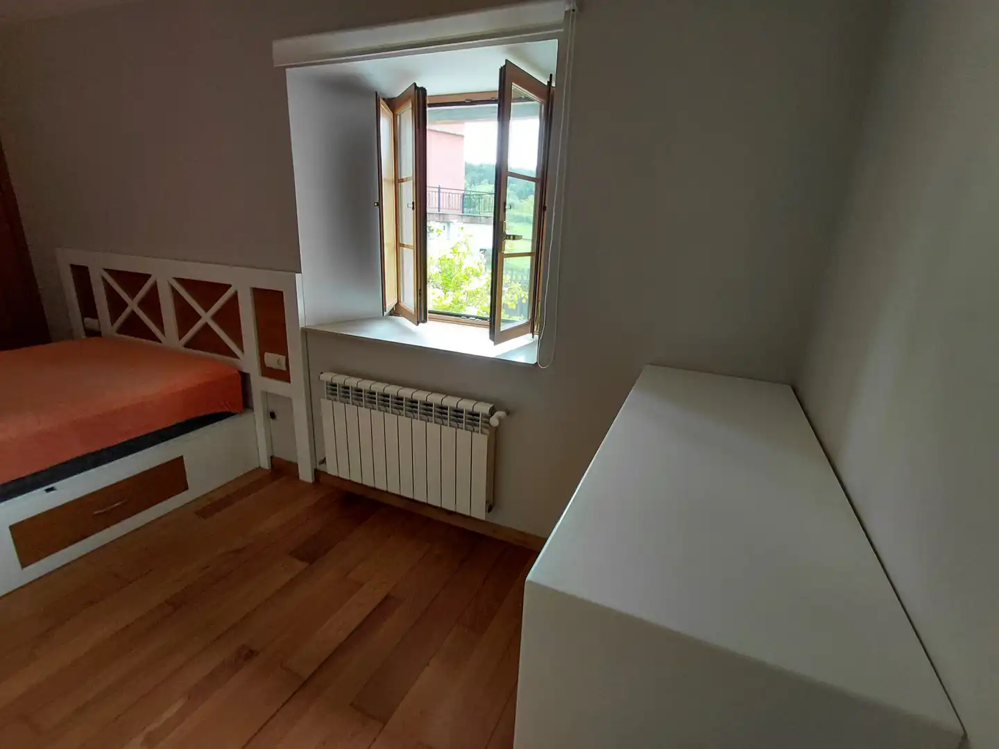 Habitación de Casa o chalet en venta en Betanzos con Calefacción, Jardín privado y Trastero