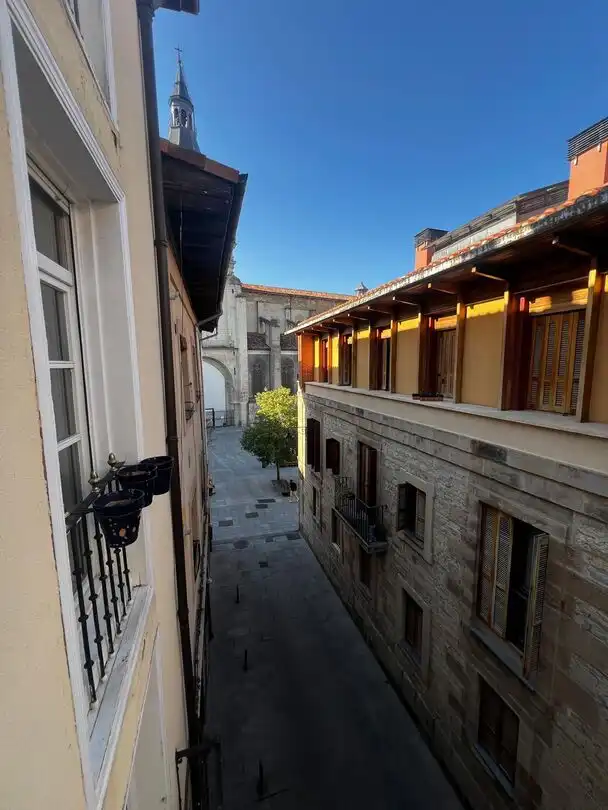 Vista exterior de Pis en venda en Vitoria - Gasteiz amb Calefacció
