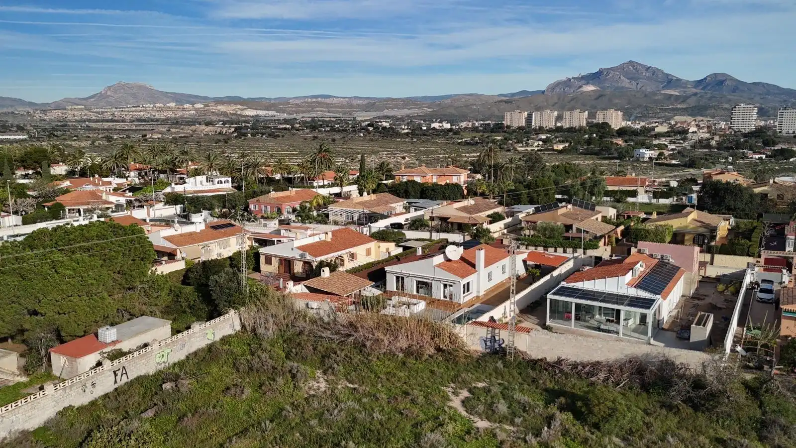 Exterior view of Houses for sale in El Campello  with Air Conditioner, Terrace and Swimming Pool