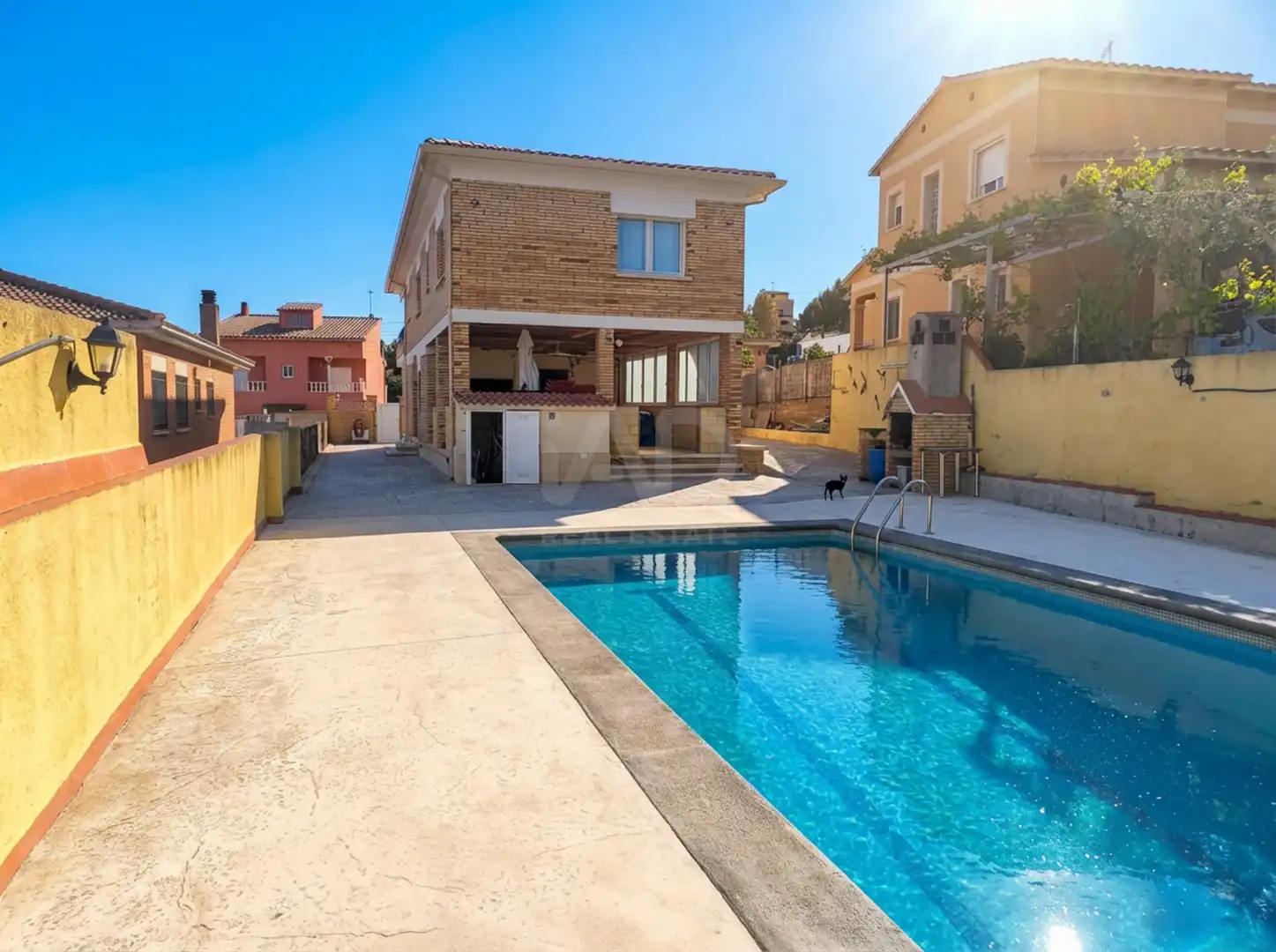 Swimming pool of Houses for sale in El Vendrell  with Air Conditioner, Heating and Terrace