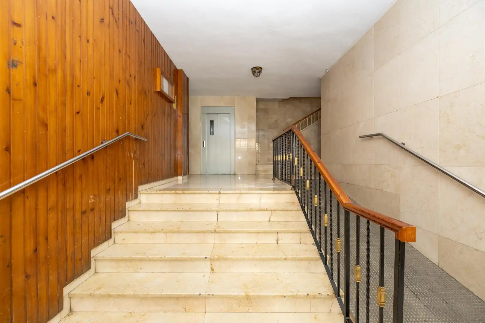 Piso en venta en Granada con Aire acondicionado y Terraza